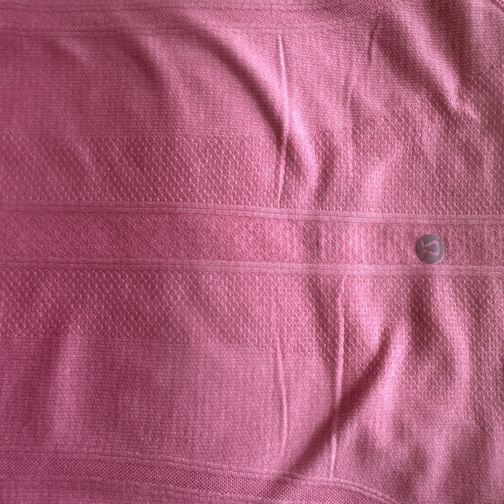 LuLuLemon top